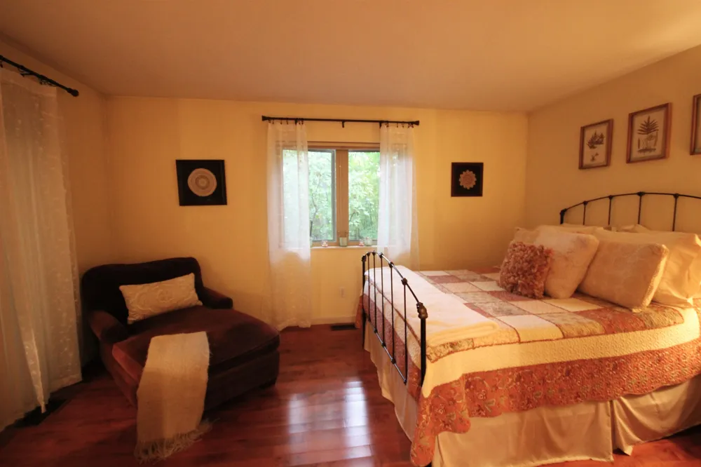 12055 S Woodwinds Circle Elmwood Charter Township, MI 49684