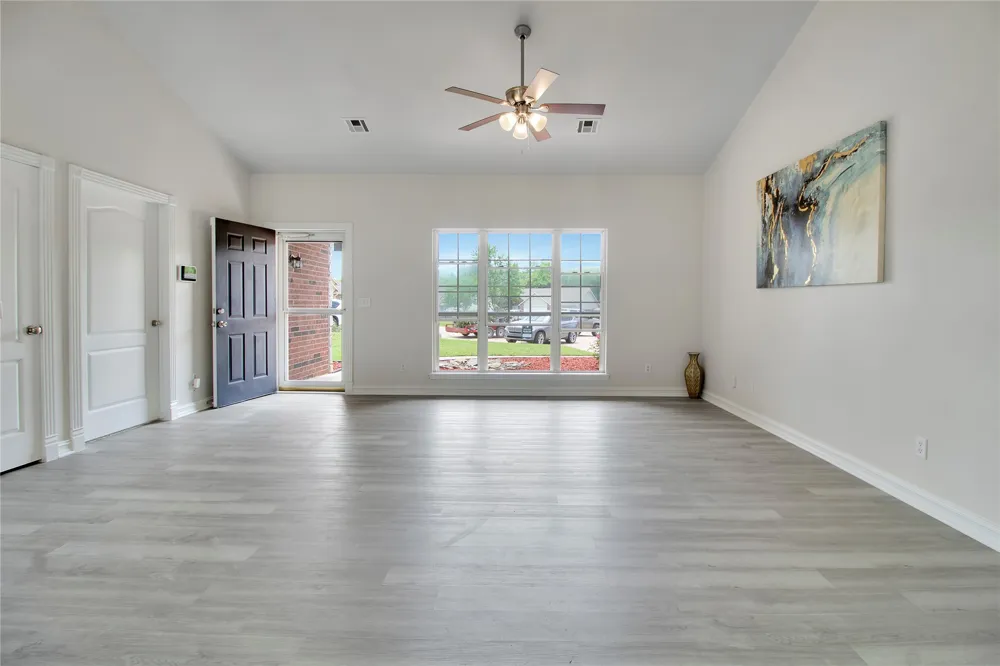 2602 SW Wolf Run Drive Claremore, OK 74019