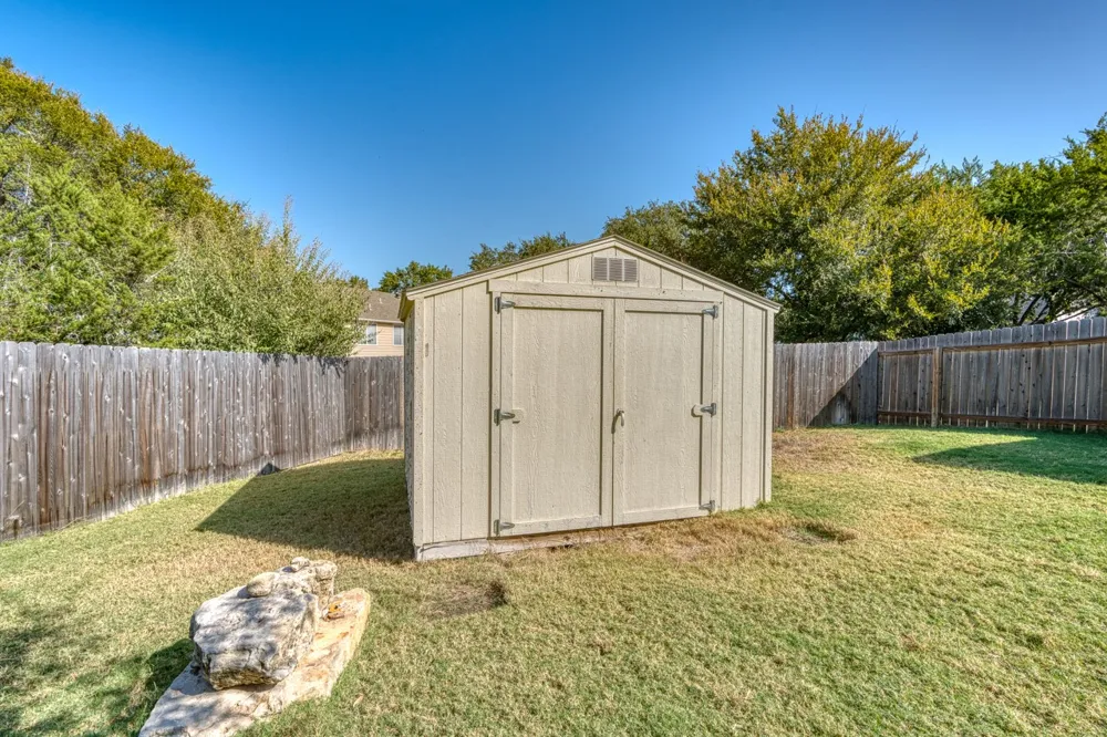 706 Rogart Drive Spicewood, TX 78669