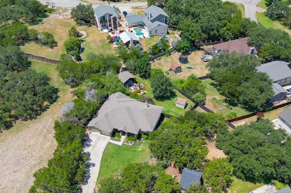 706 Rogart Drive Spicewood, TX 78669