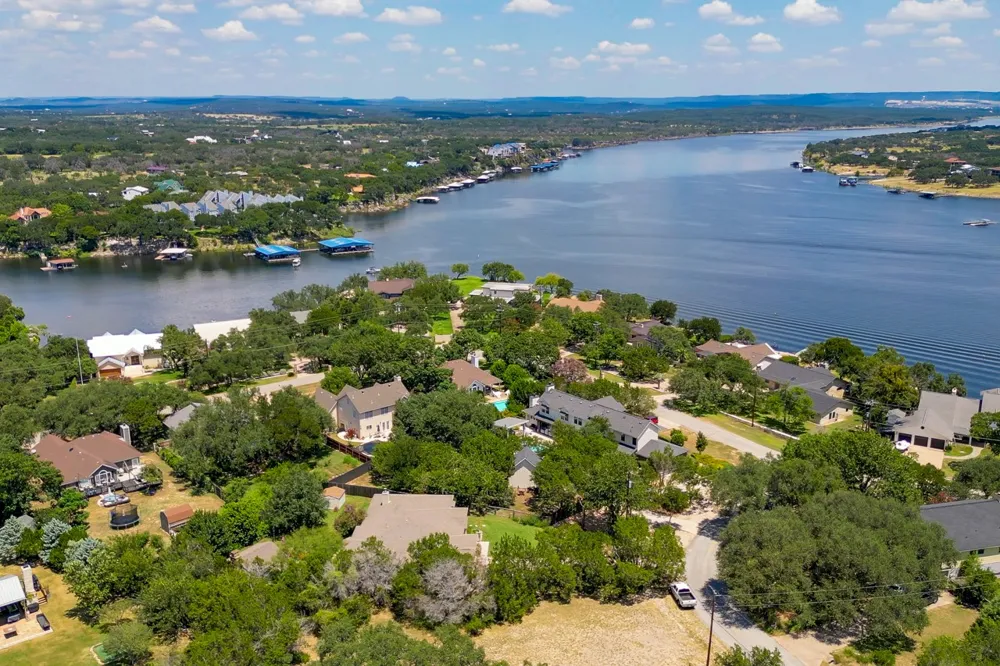 706 Rogart Drive Spicewood, TX 78669
