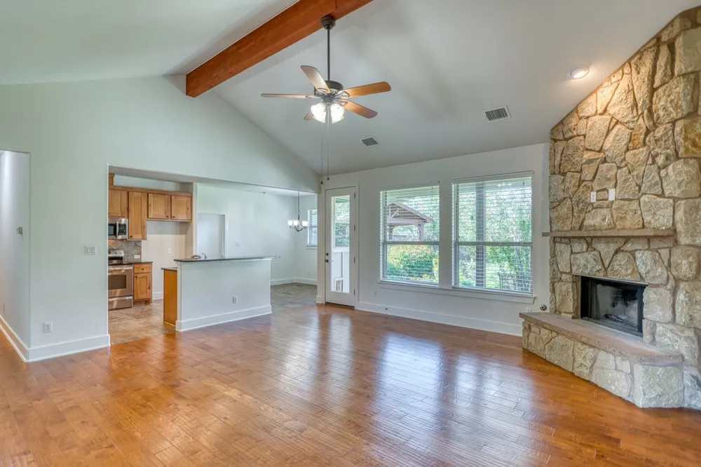 706 Rogart Drive Spicewood, TX 78669