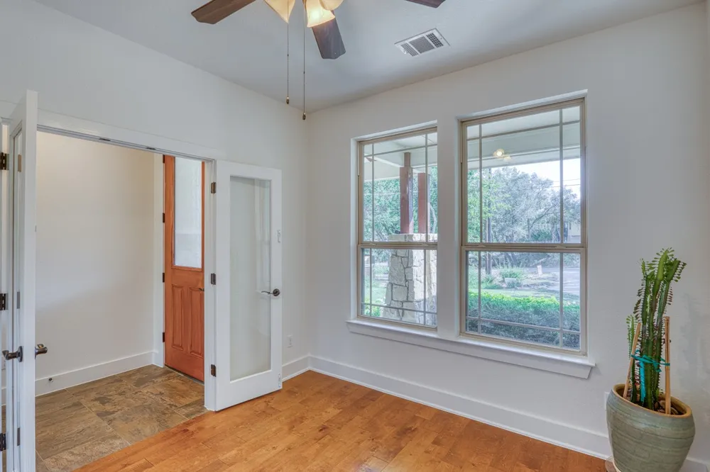 706 Rogart Drive Spicewood, TX 78669