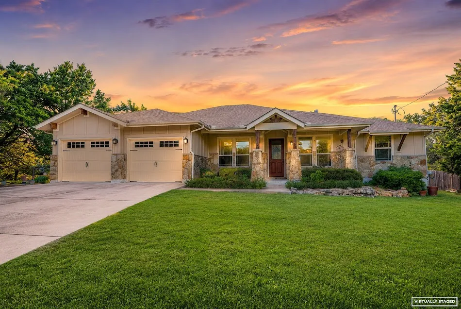 706 Rogart Drive Spicewood, TX 78669