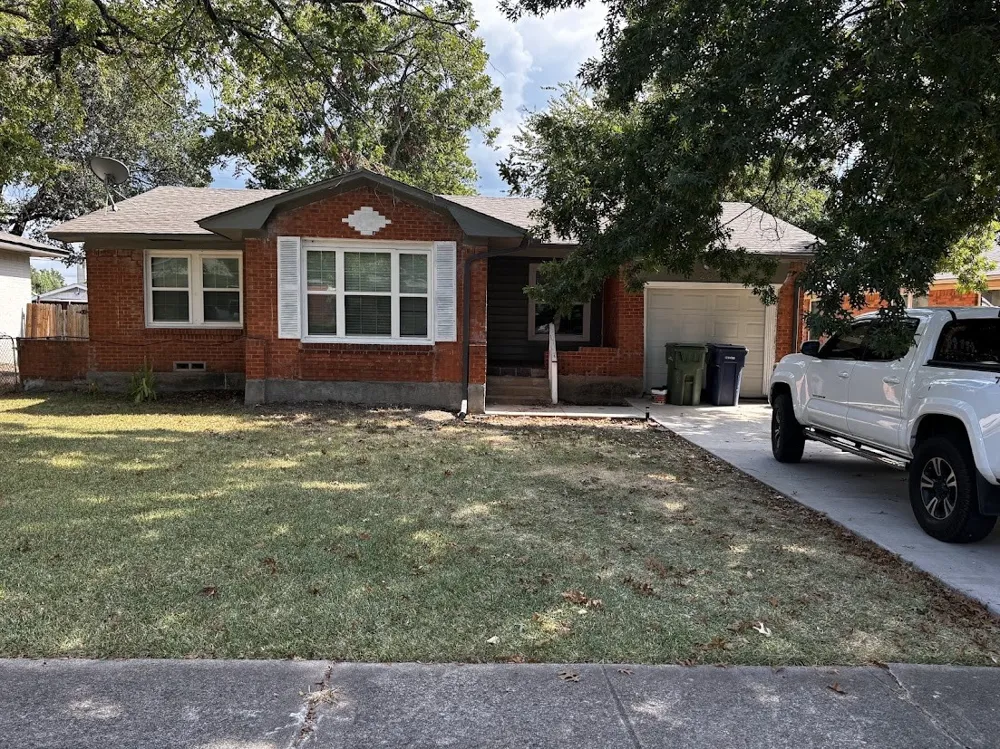 202 E Carolyn Drive Garland, TX 75041