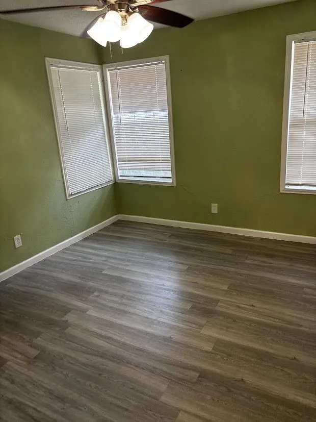 202 E Carolyn Drive Garland, TX 75041