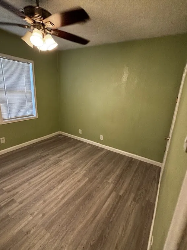 202 E Carolyn Drive Garland, TX 75041