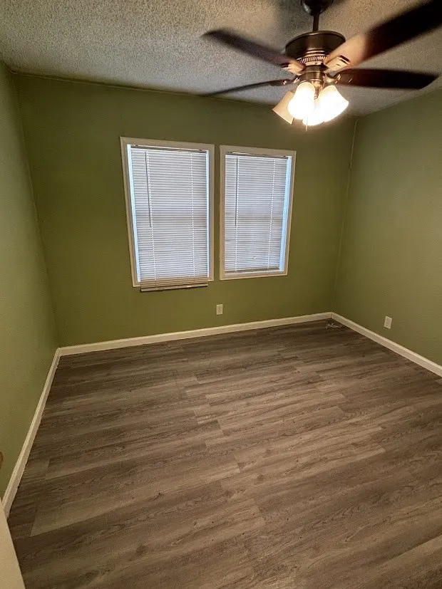 202 E Carolyn Drive Garland, TX 75041