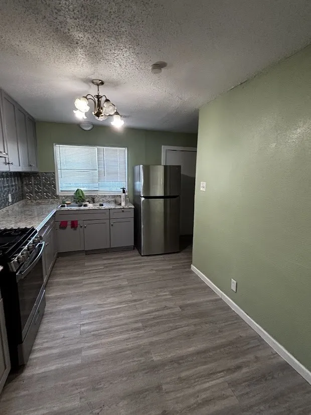 202 E Carolyn Drive Garland, TX 75041