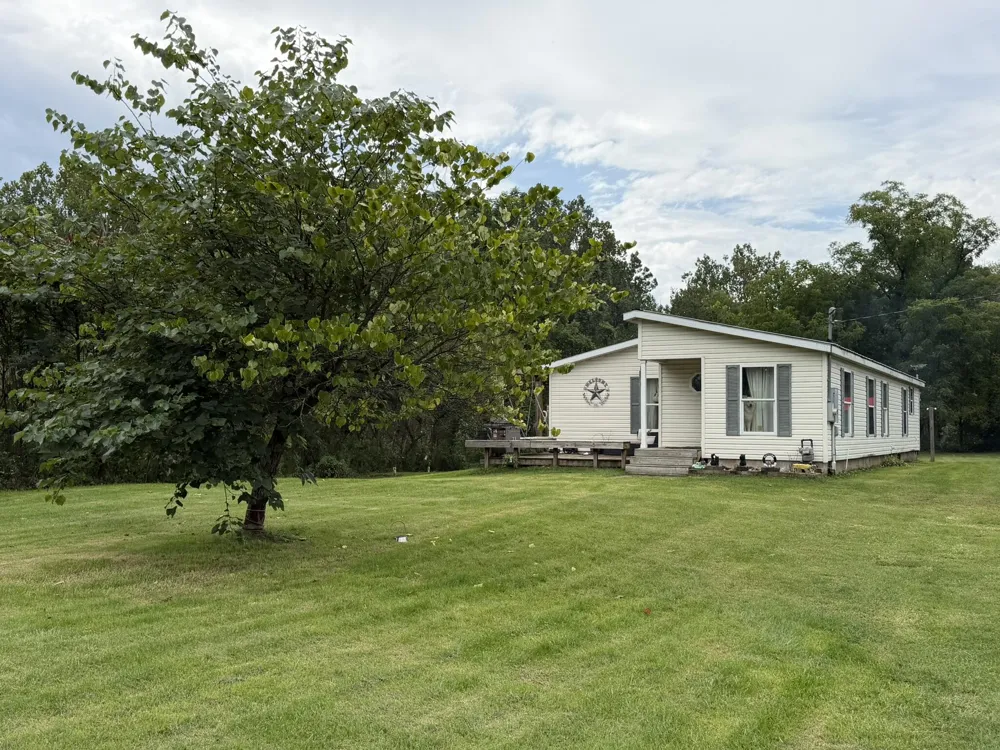40 S Pine Street Breedsville Village, MI 49056
