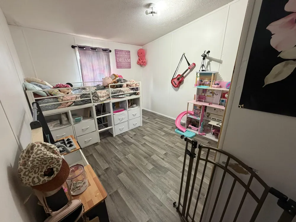 40 S Pine Street Breedsville Village, MI 49056