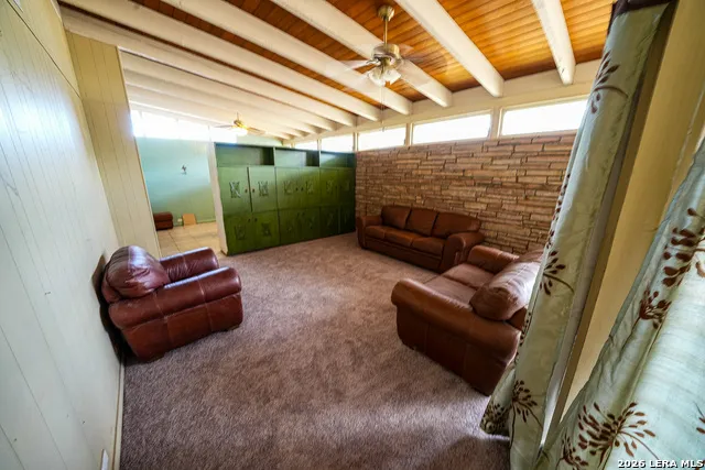 664 S Edwards Ave Charlotte, TX 78011