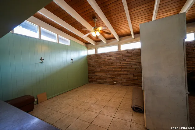 664 S Edwards Ave Charlotte, TX 78011