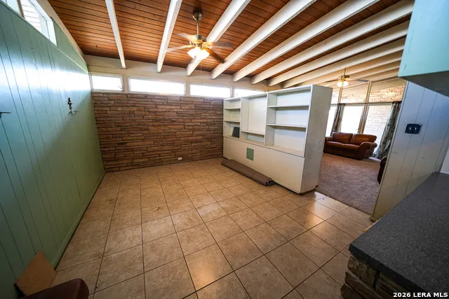 664 S Edwards Ave Charlotte, TX 78011