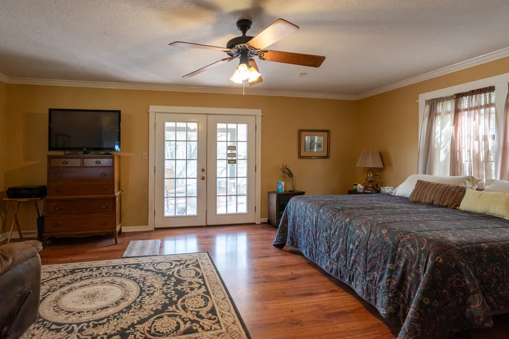 485 FM 672 Dale, TX 78616