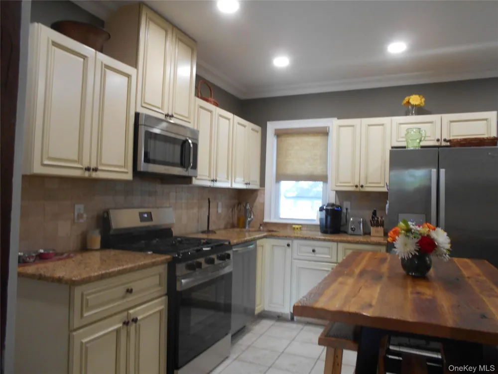 28 Centre Avenue East Rockaway, NY 11518