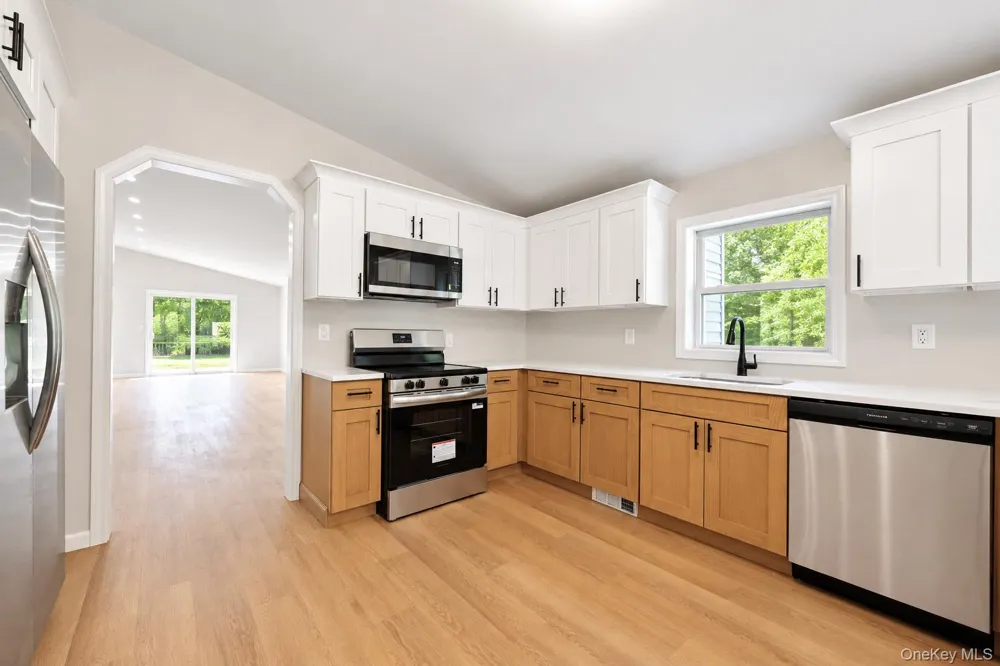 10 Spike Horn Road Saugerties, NY 12477