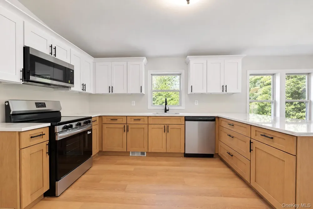 10 Spike Horn Road Saugerties, NY 12477