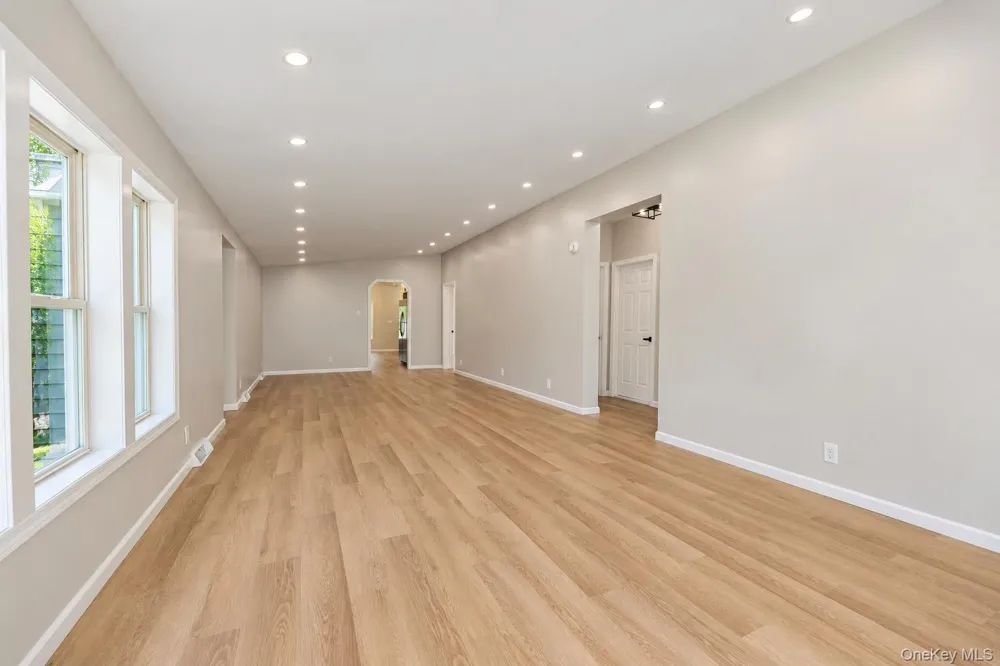 10 Spike Horn Road Saugerties, NY 12477