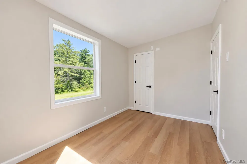 10 Spike Horn Road Saugerties, NY 12477