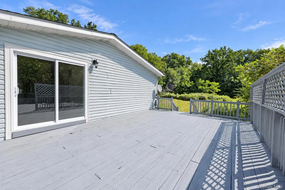 10 Spike Horn Road Saugerties, NY 12477