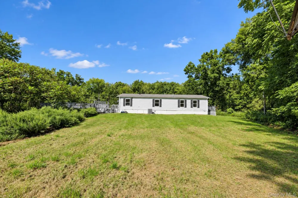 10 Spike Horn Road Saugerties, NY 12477