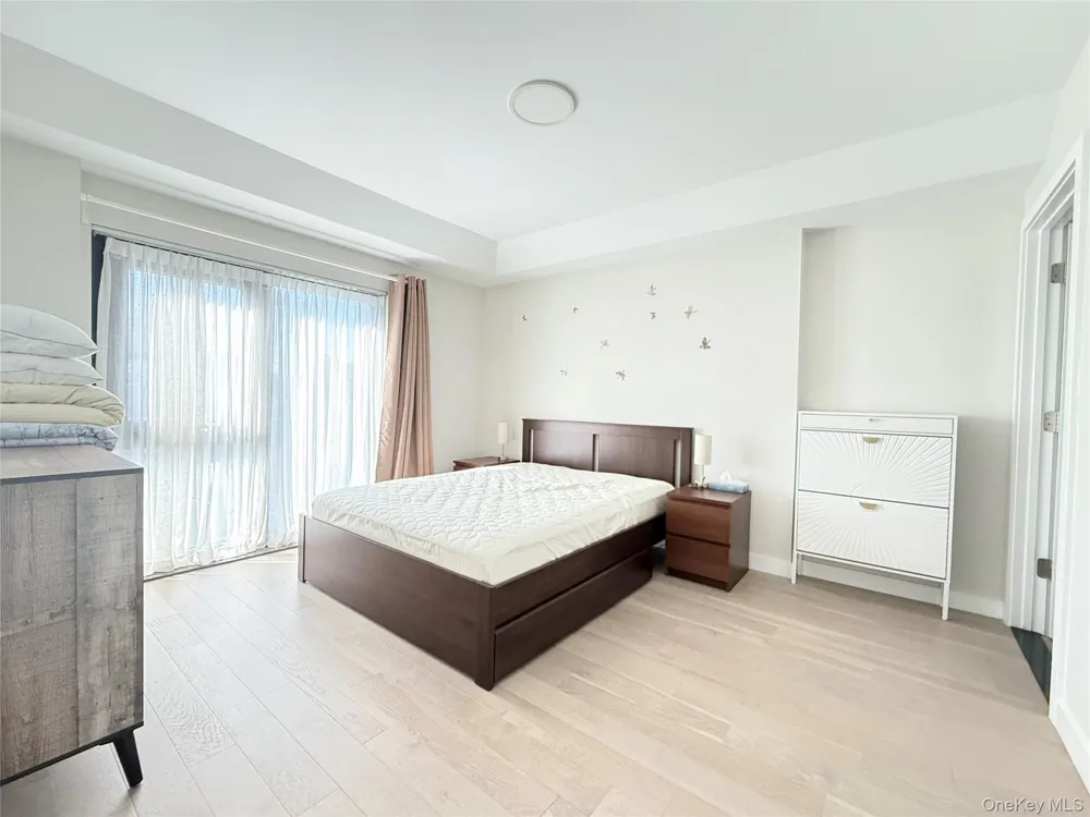 15353 77th Avenue #3C Flushing, NY 11367