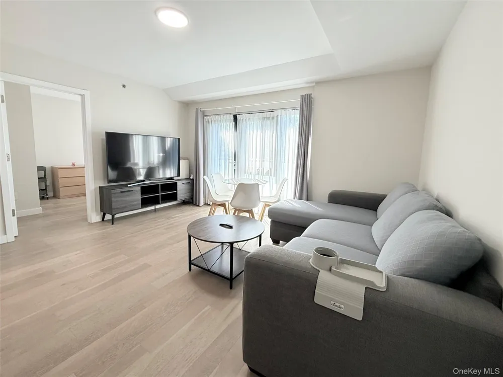 15353 77th Avenue #3C Flushing, NY 11367