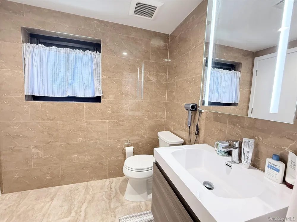 15353 77th Avenue #3C Flushing, NY 11367