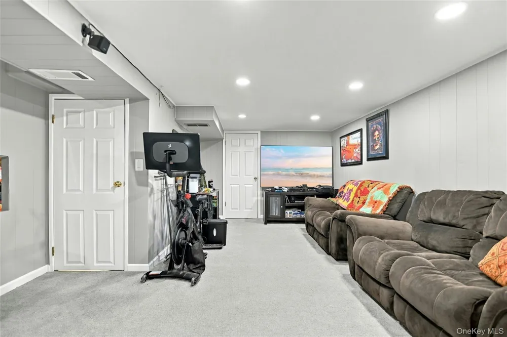1810 Front Street #49 East Meadow, NY 11554