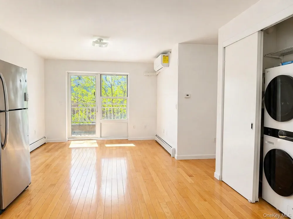 93-05 37th Avenue #2B Jackson Heights, NY 11372