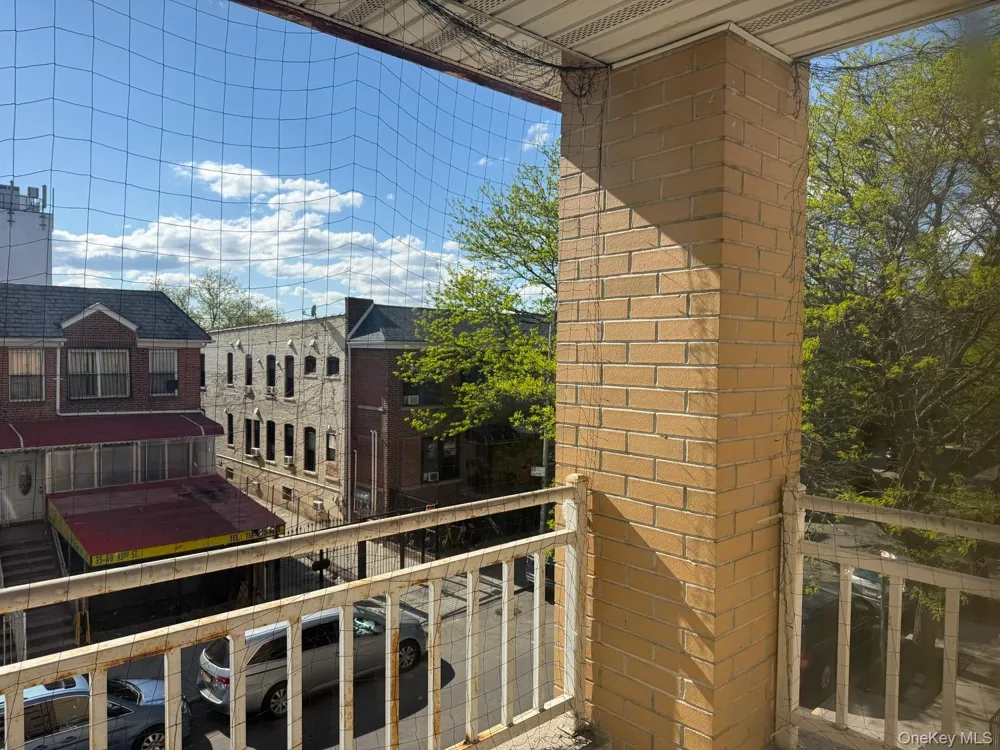 93-05 37th Avenue #2B Jackson Heights, NY 11372