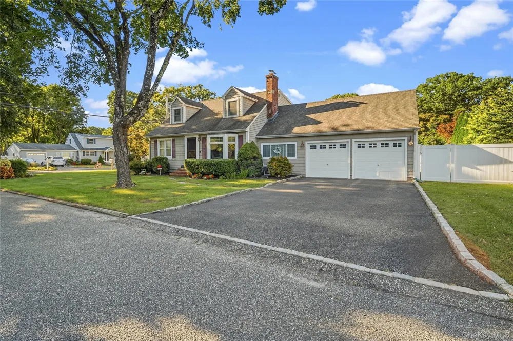 225 Harrison Avenue Miller Place, NY 11764