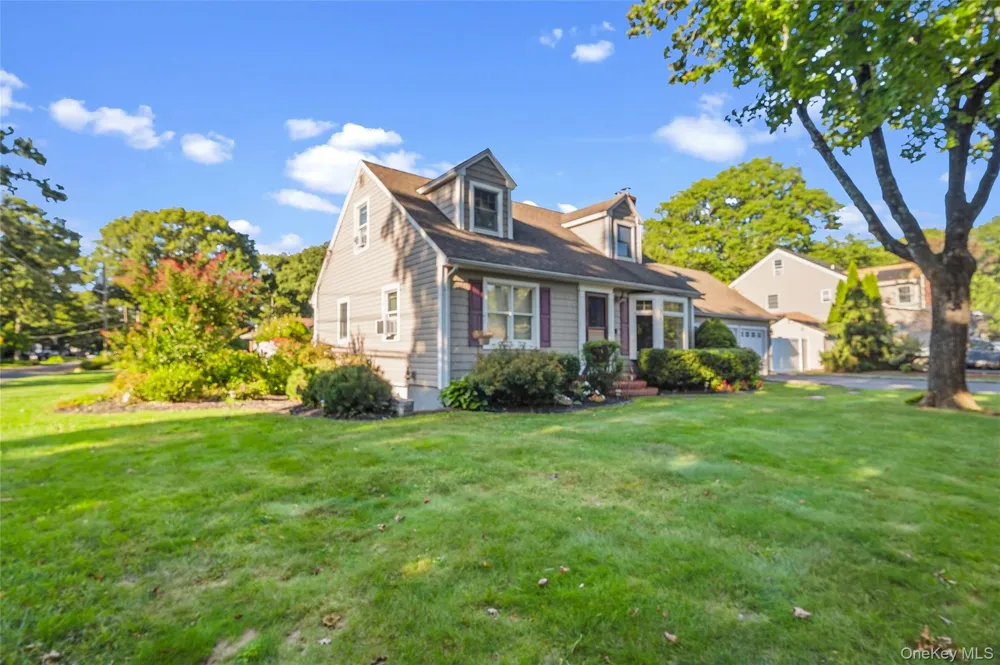225 Harrison Avenue Miller Place, NY 11764