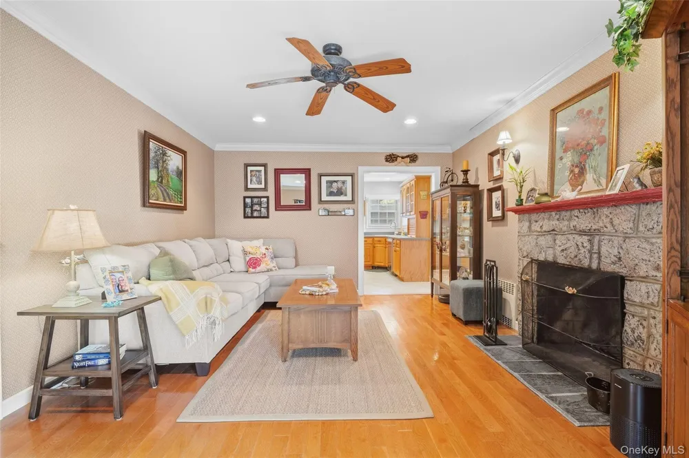 225 Harrison Avenue Miller Place, NY 11764