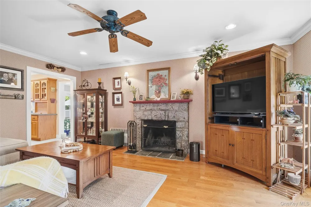 225 Harrison Avenue Miller Place, NY 11764