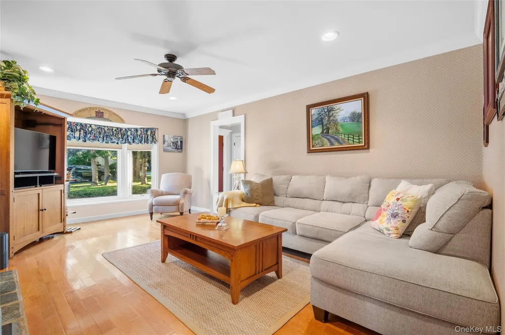 225 Harrison Avenue Miller Place, NY 11764