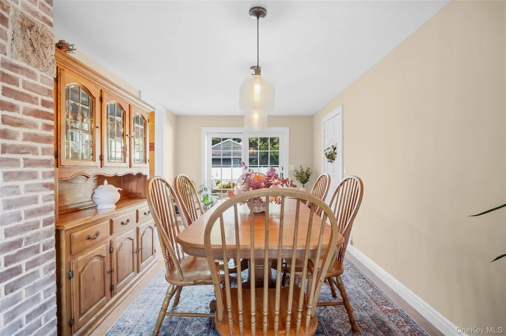225 Harrison Avenue Miller Place, NY 11764