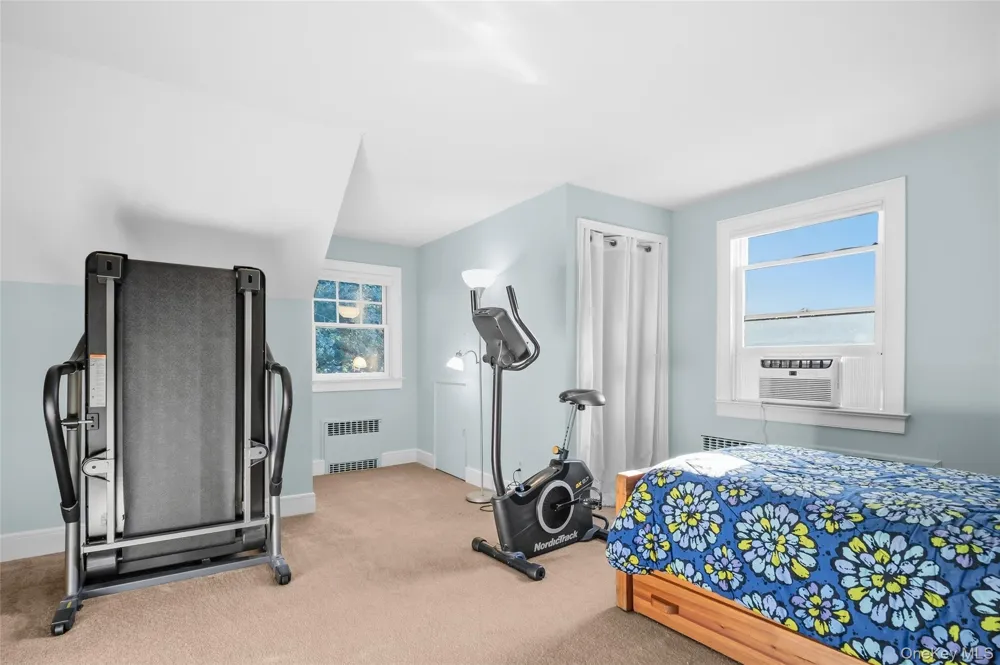 225 Harrison Avenue Miller Place, NY 11764