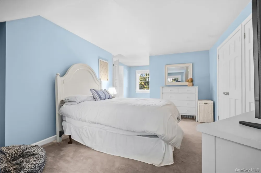 225 Harrison Avenue Miller Place, NY 11764