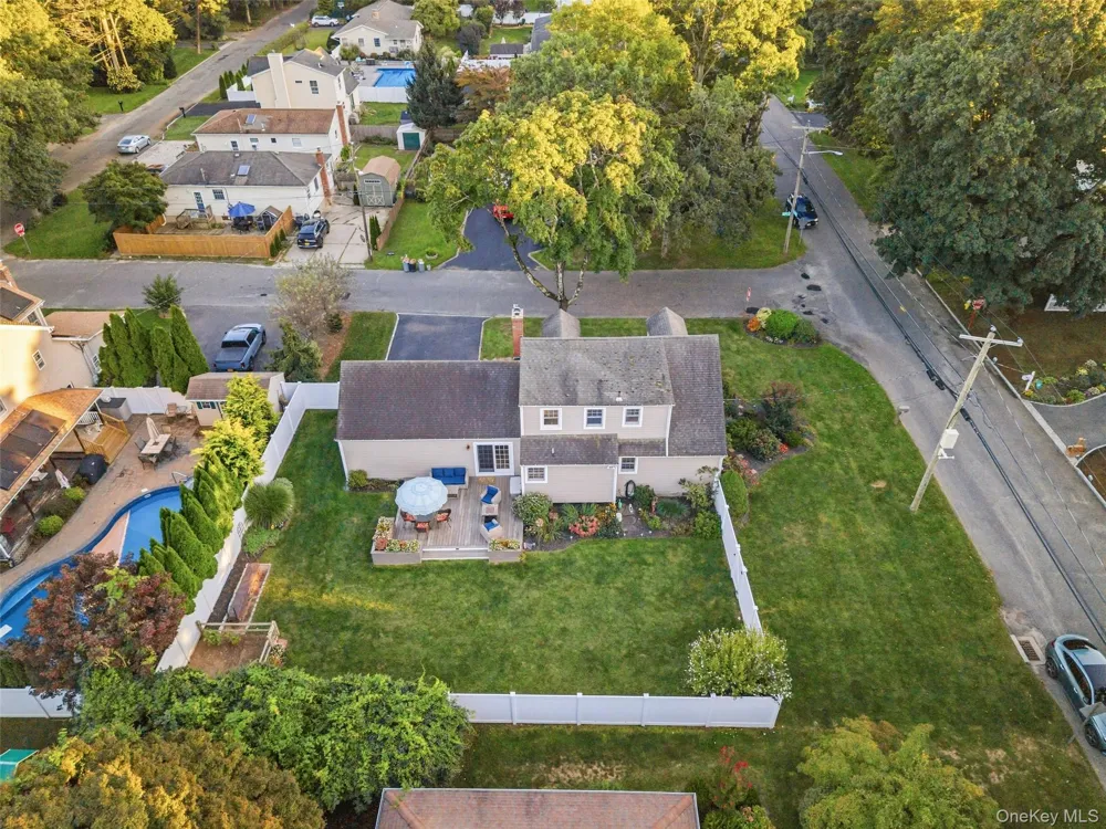 225 Harrison Avenue Miller Place, NY 11764