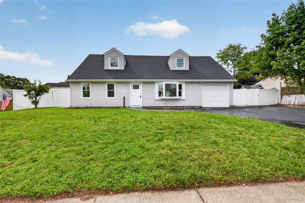 42 Clymer Street Port Jefferson Station, NY 11776