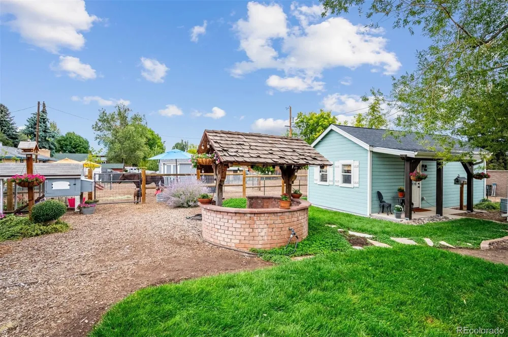 9555 W 6th Avenue Lakewood, CO 80215