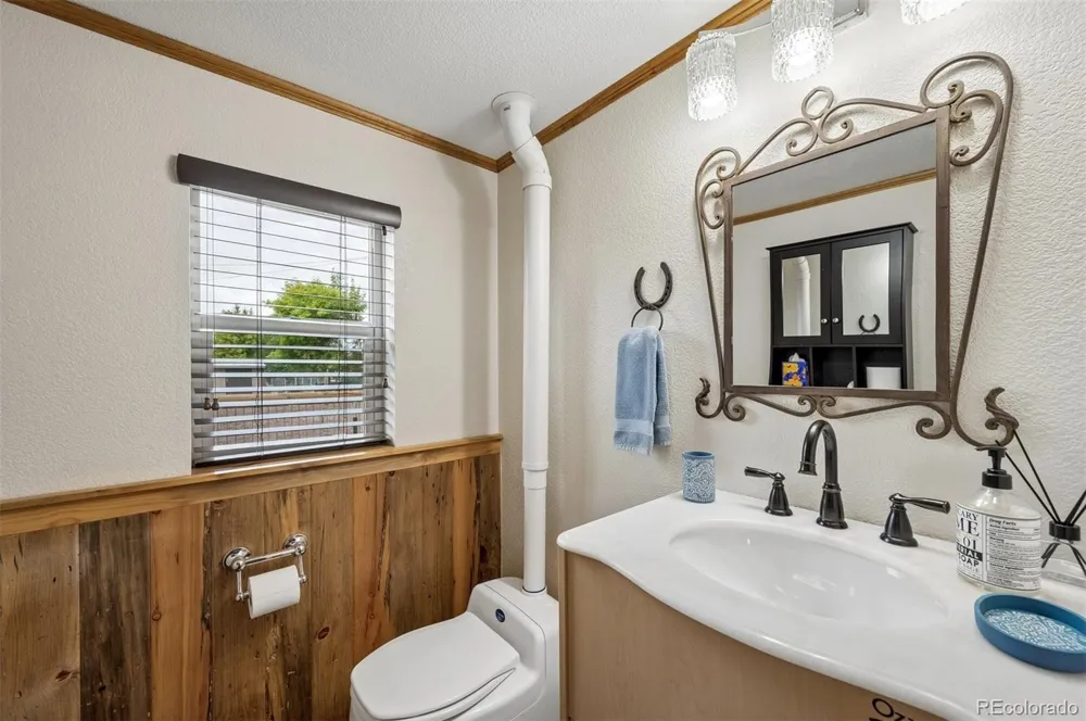 9555 W 6th Avenue Lakewood, CO 80215