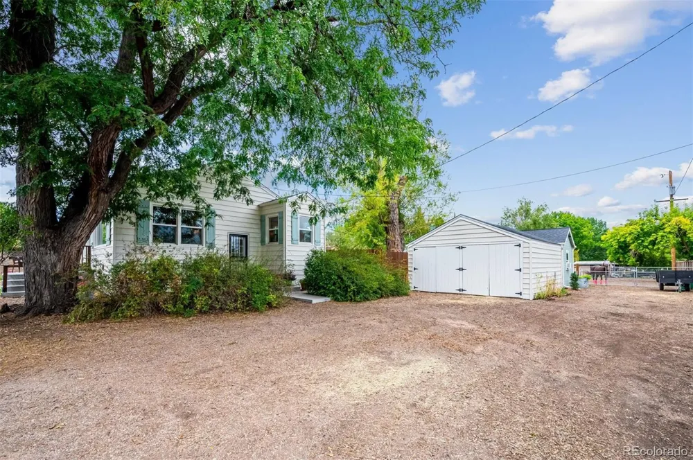 9555 W 6th Avenue Lakewood, CO 80215