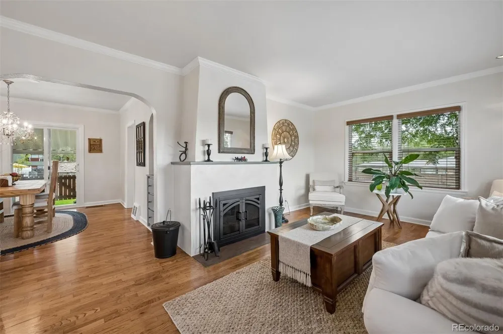 9555 W 6th Avenue Lakewood, CO 80215