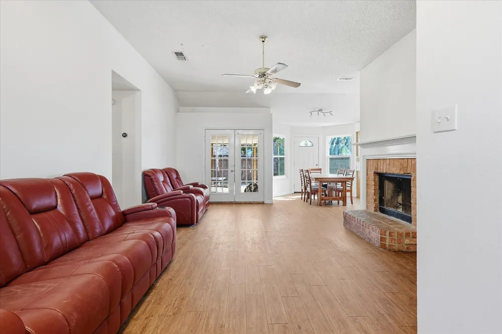 311 Alyse Road Roanoke, TX 76262