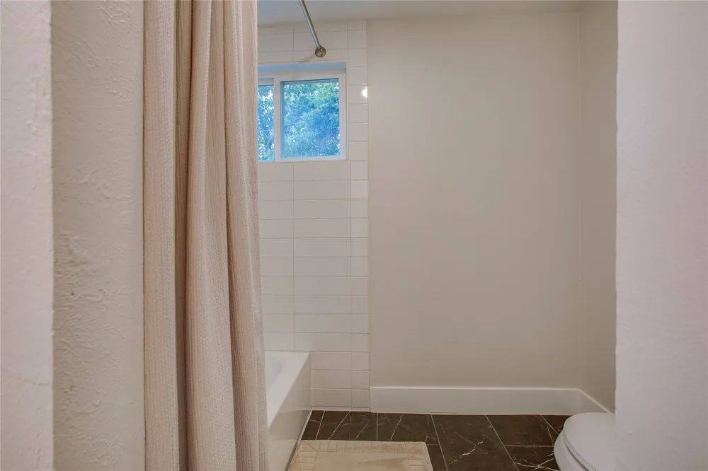 1611 Windchime Drive Dallas, TX 75224