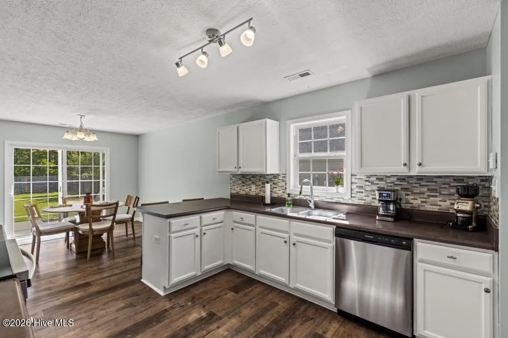 212 Marsh Haven Drive Sneads Ferry, NC 28460