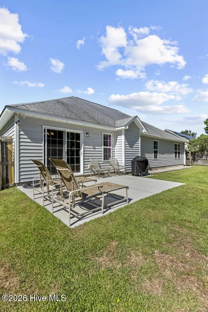 212 Marsh Haven Drive Sneads Ferry, NC 28460
